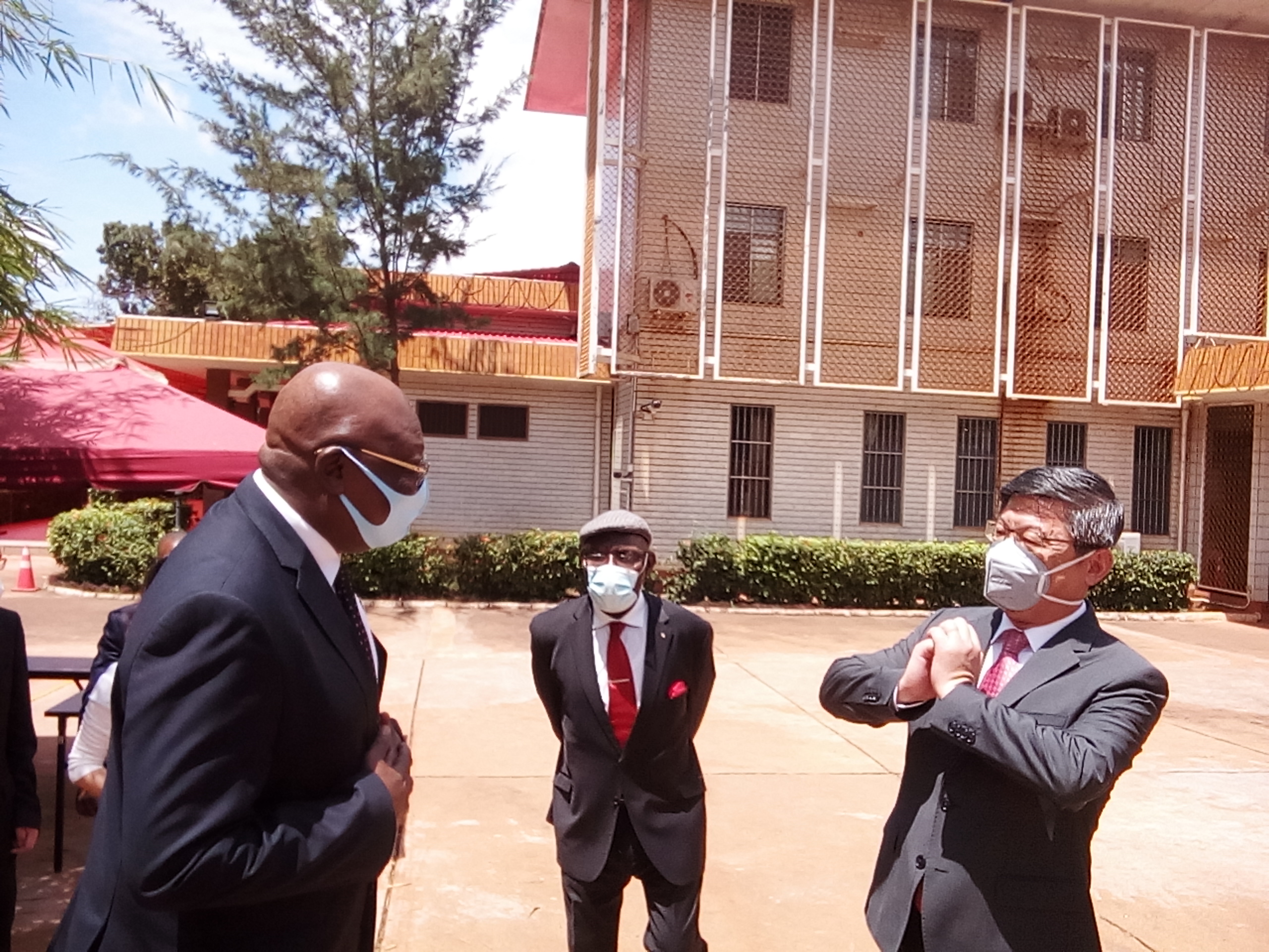 Centrafrique : Le parti communiste chinois dote le MLPC en des kits de protection contre le COVID-19